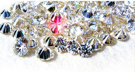 加工高檔珠寶首飾批發(fā) 花朵仿真鉆戒與圍鉆女王名媛戒指的加盟代理機(jī)遇